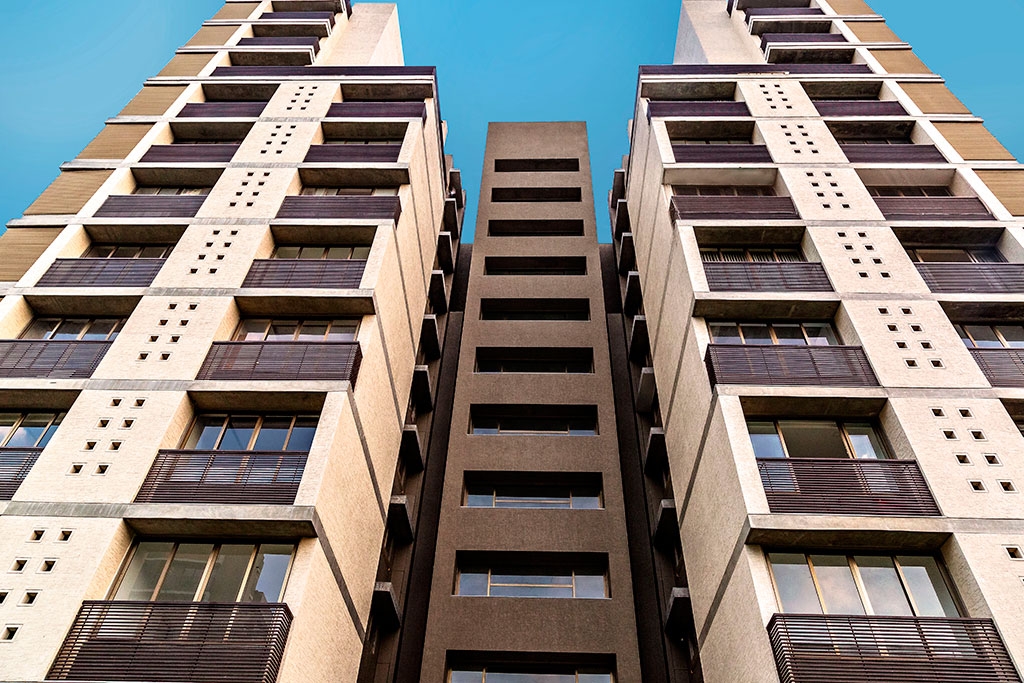 Residential Flat for Sell in Ratnakar Celedonia, Satellite, Ahmedabad